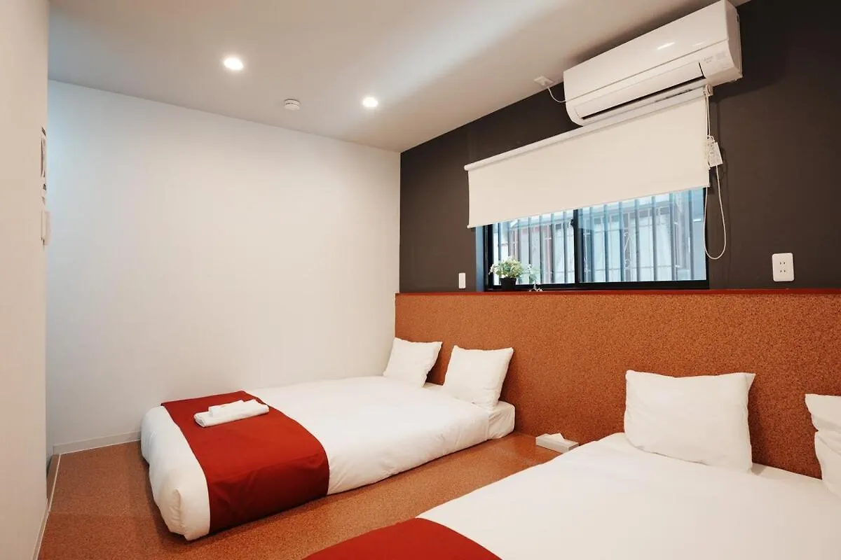 Newly Opened, 3 Min Walk To Hanazonocho Subway Station, Large Flat! 3 Min Drive To Namba! 大阪市 アパート