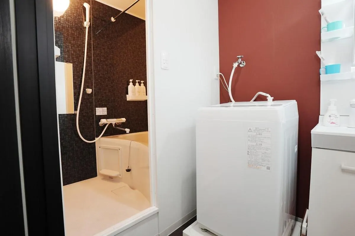 Newly Opened, 3 Min Walk To Hanazonocho Subway Station, Large Flat! 3 Min Drive To Namba! 大阪市 アパート