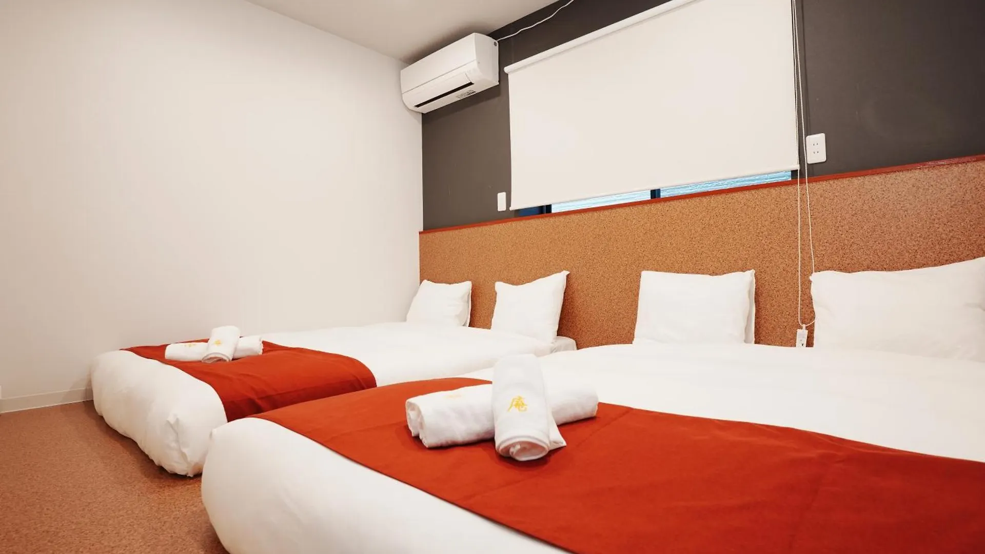 Newly Opened, 3 Min Walk To Hanazonocho Subway Station, Large Flat! 3 Min Drive To Namba! 大阪 公寓
